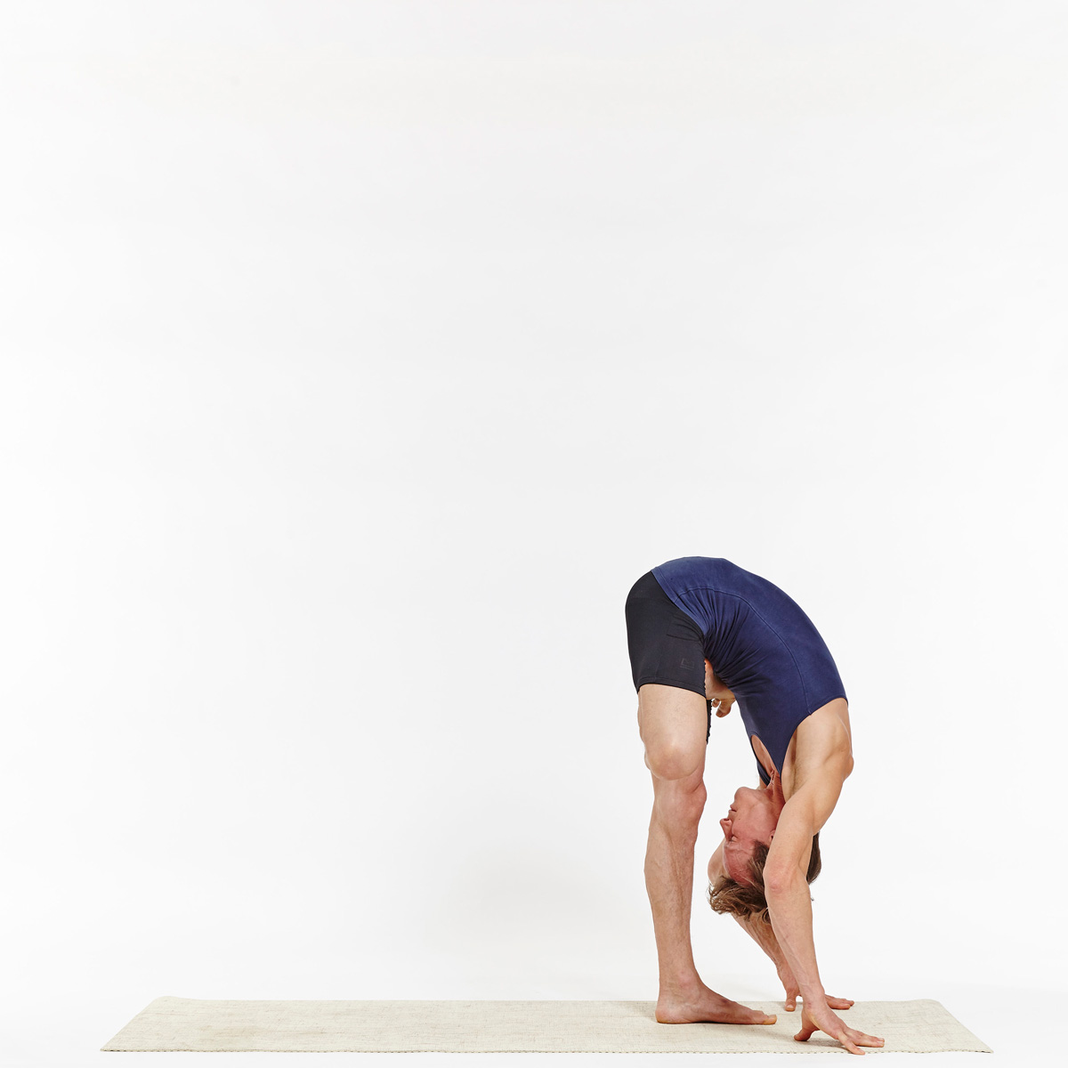 Ardha Uttanasana / Standing Half Forward Bend – Halfway There! – Yoga365Days